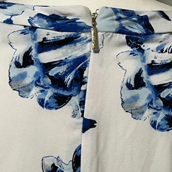 Karl Lagerfeld Paris Bow Knit Floral Blouse - Picture 7 of 11